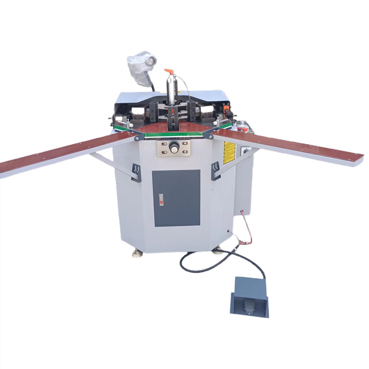 Heavy duty corner combining machine